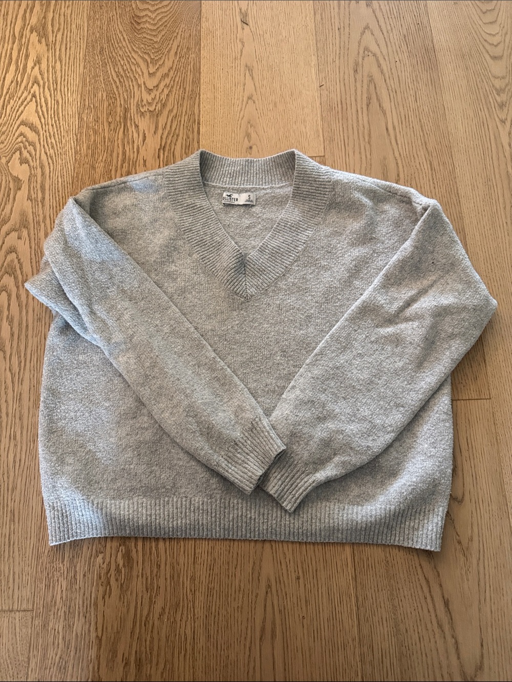 Woman’s holster Gray V-Neck Sweater